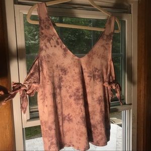 AE SOFT & SEXY COLD SHOULDER TOP 🍬